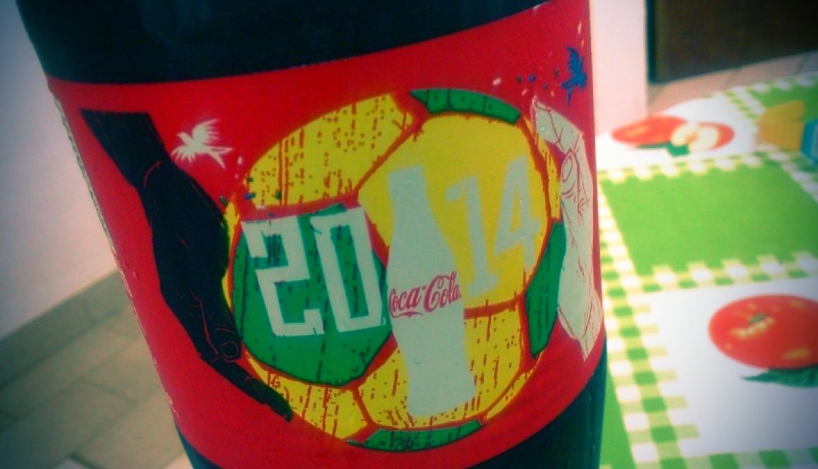 パラグアイで見つけたワールドカップ関連グッズ（コカ・コーラ）　a World Cup-related good founded in Paraguay (Coca-Cola)